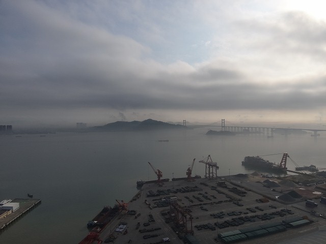 春运期间 南沙海事处智管分中心积极做好能见度不良天气安全监管工作.jpg