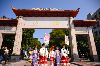 三圣公诞1.png