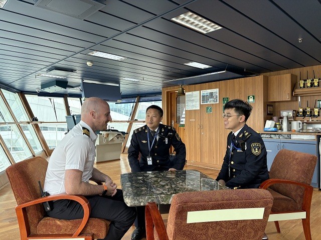 26航次10万旅客 南沙海事处多举措保障邮轮常态化运营.jpg