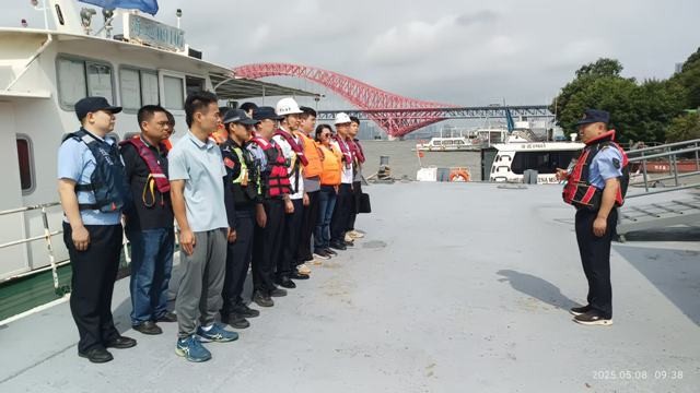 南沙区水安办前往蕉门水道、高新沙水道开展联合执法行动.jpg
